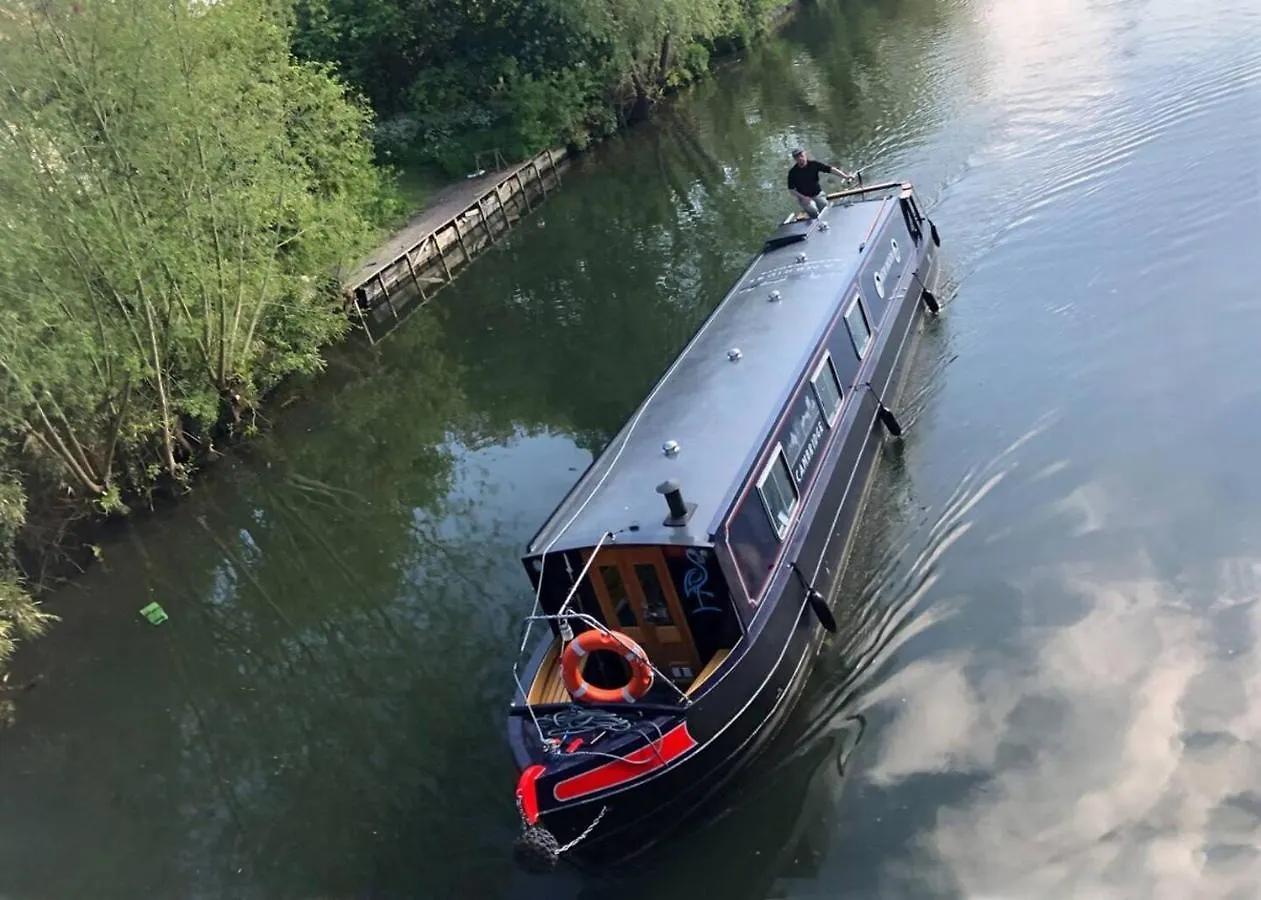 Hotel Cambridge Narrowboats - Beautiful New Moon Narrowboat
