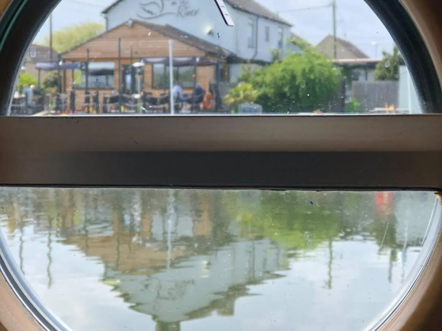 Hotel Cambridge Narrowboats - Beautiful New Moon Narrowboat 0*,  Reino Unido